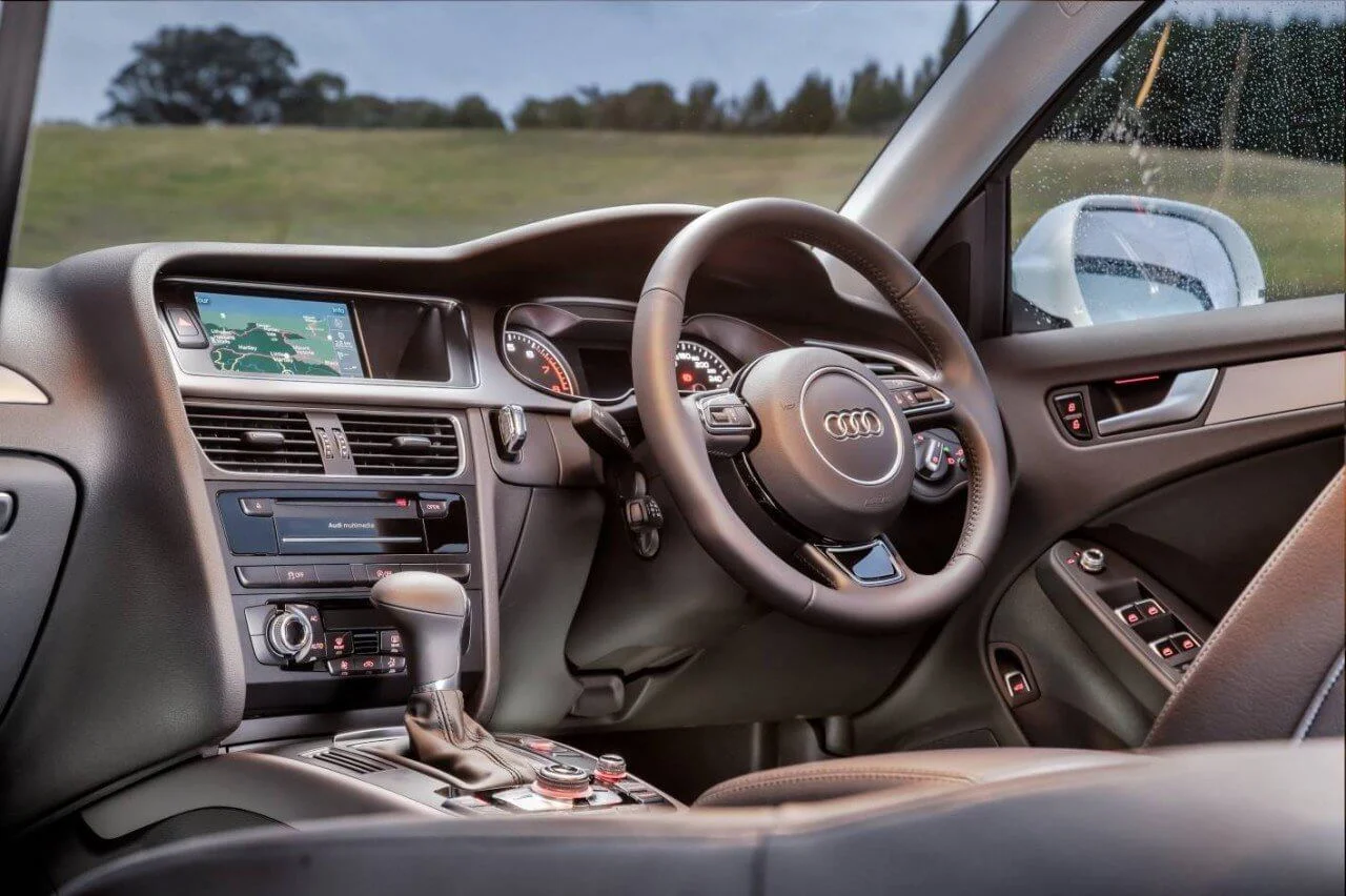 2014-Audi-A4-Ambition-quattro-interior
